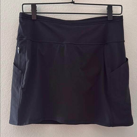 Athleta Black Action Skort in Dobby Black 14.5” Womens Size Small - Picture 1 of 8